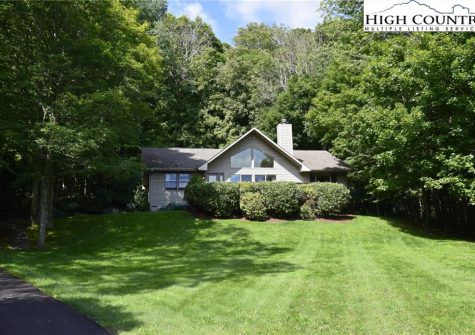 313 Ridgeview Road, Sugar Mountain, NC 28504